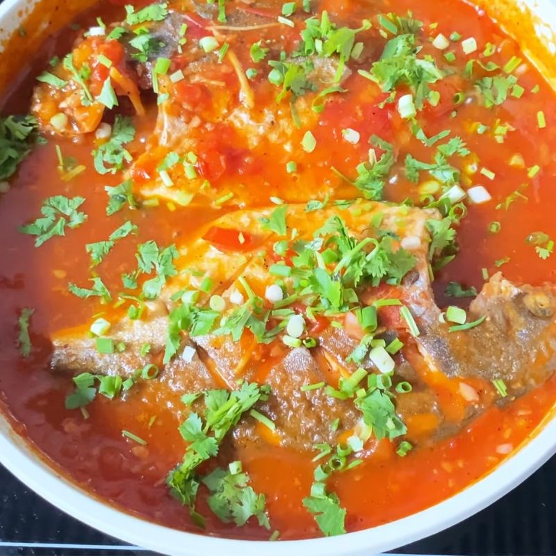 Bước 6 Thành phẩm Cá chim sốt cà chua