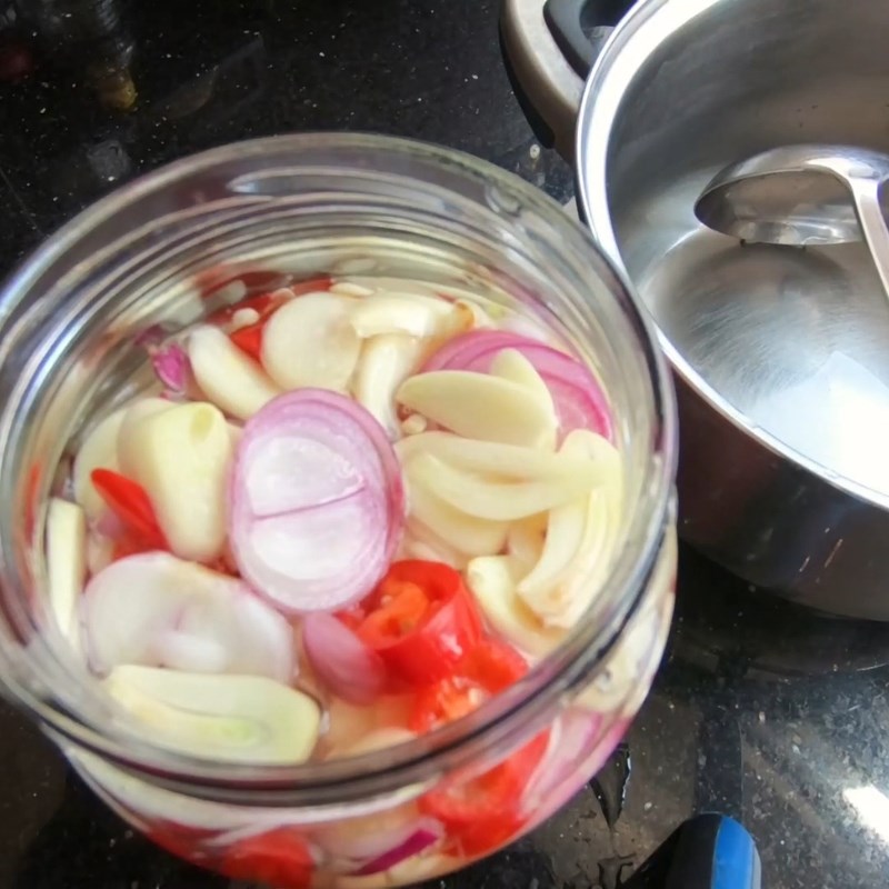 Bước 4 Thành phẩm Tỏi ớt ngâm giấm