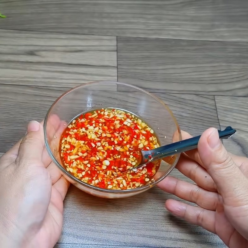 Bước 3 Thành phẩm Nước mắm trộn gỏi gà cay chua ngọt