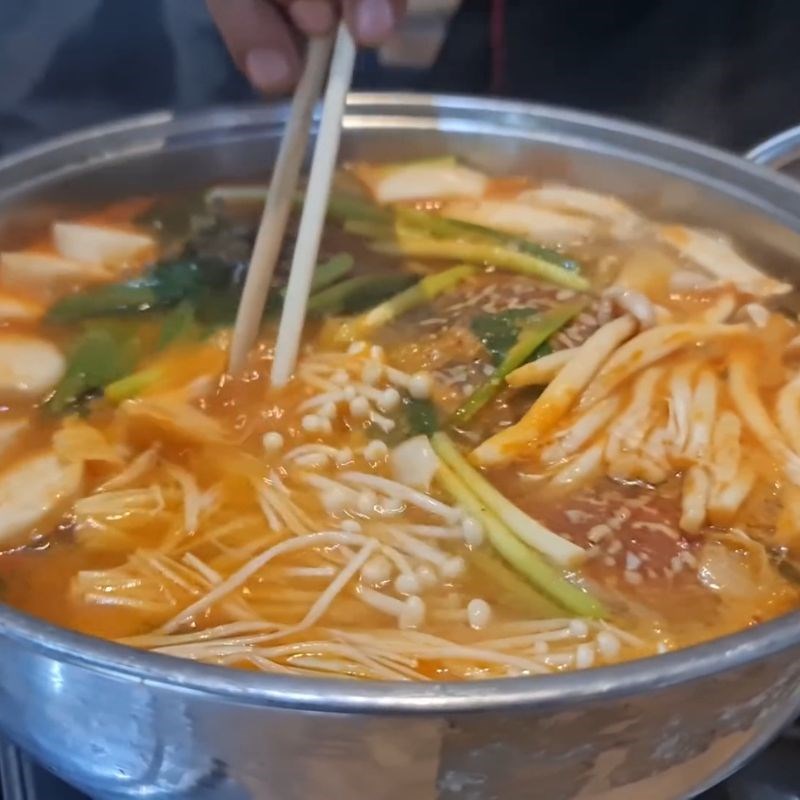 Bước 5 Thành phẩm Lẩu ghẹ kim chi