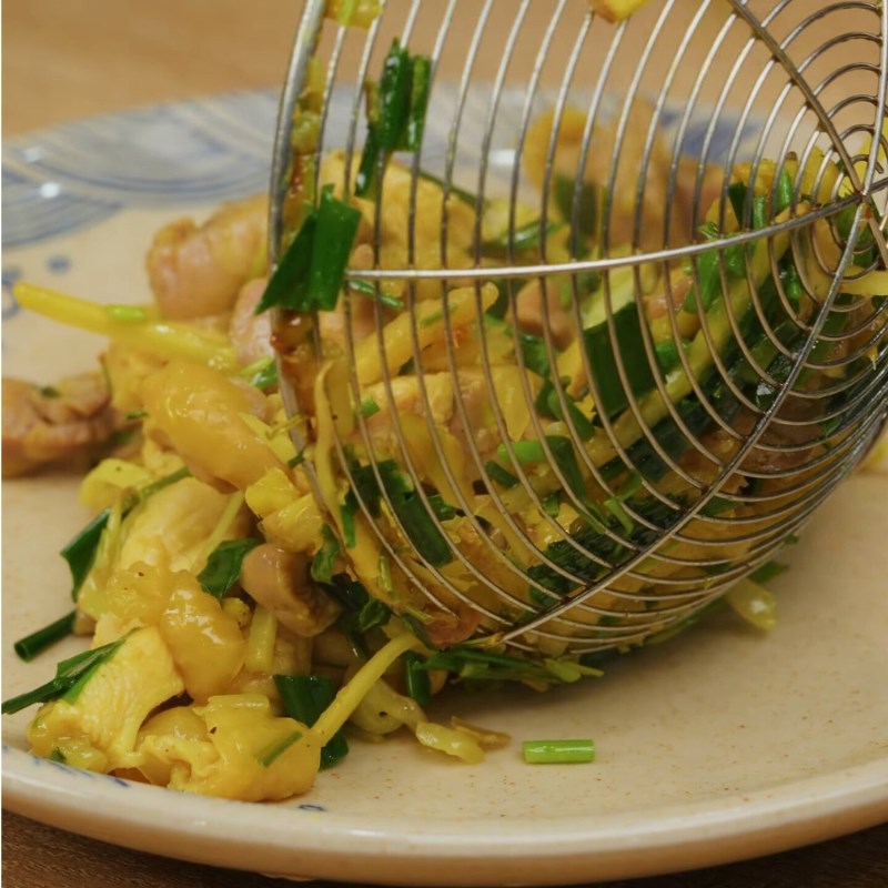 Bước 4 Thành phẩm Gà xào gừng