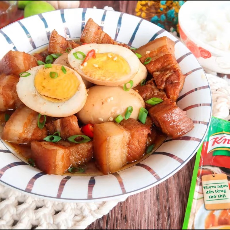 Bước 4 Thành phẩm Thịt kho tàu bằng gói gia vị