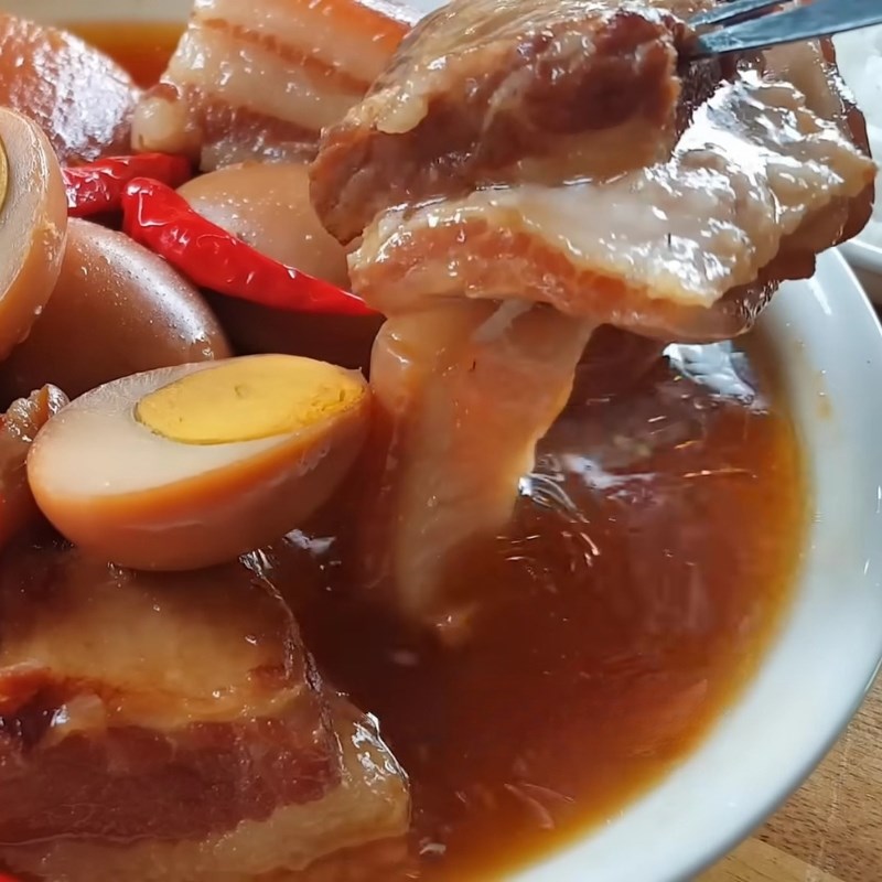 Bước 5 Thành phẩm Thịt kho hột vịt