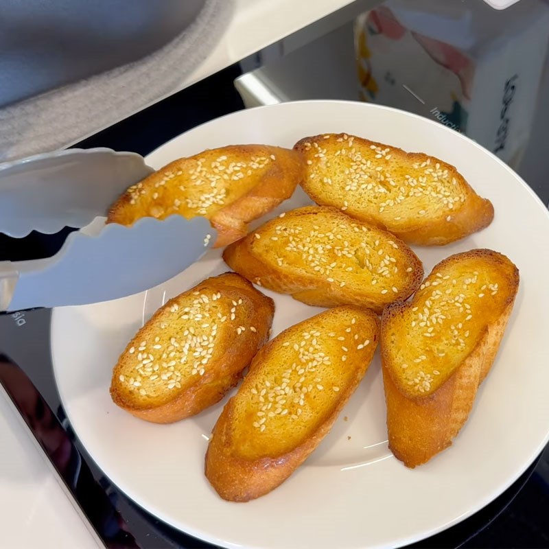 Bước 5 Thành phẩm bánh mì nướng bơ sữa