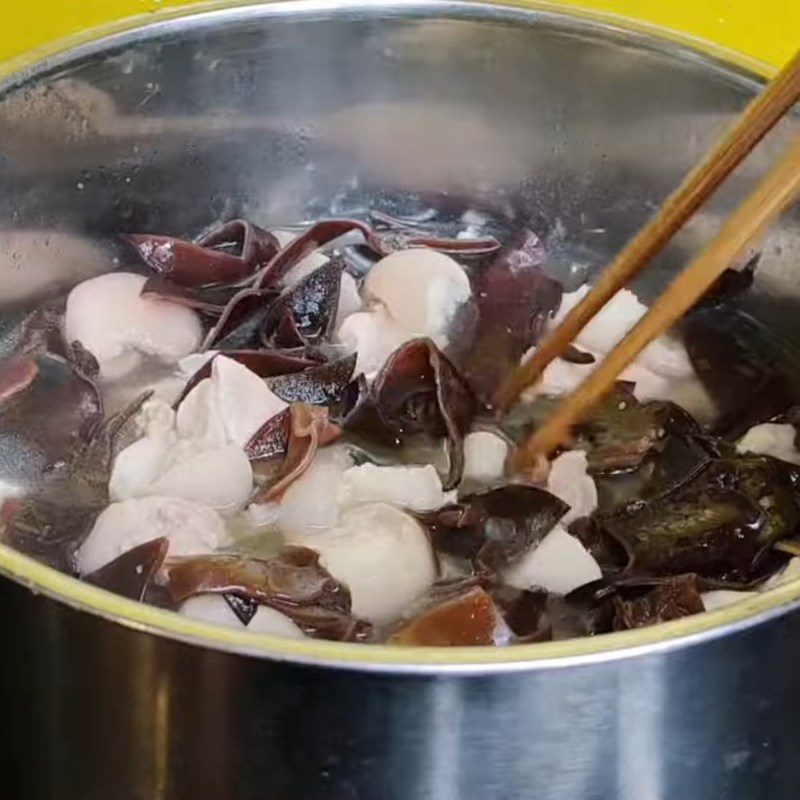 Bước 5 Thêm mộc nhĩ Thịt nấu đông