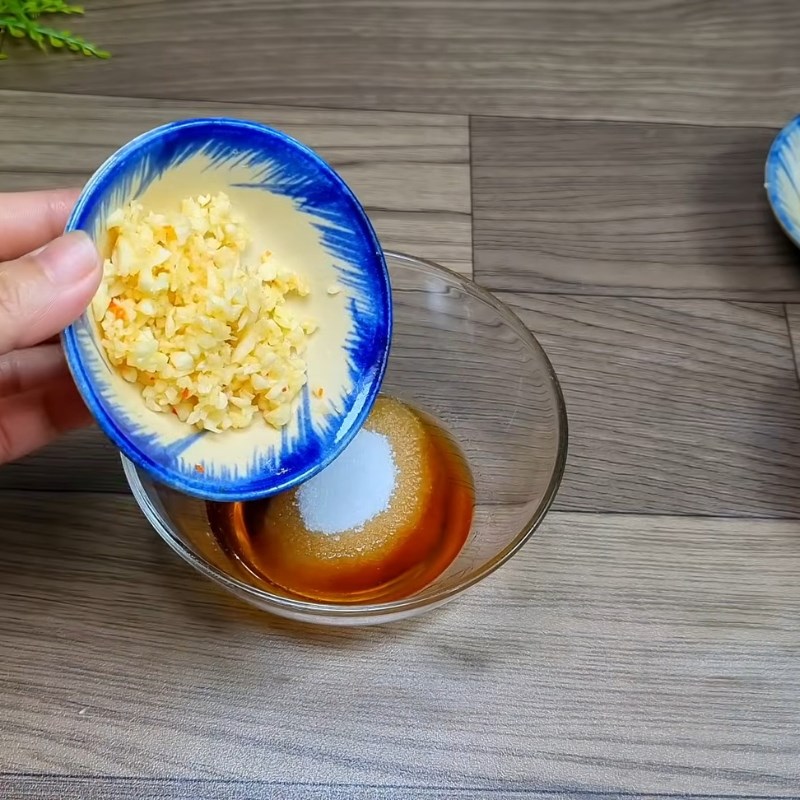 Bước 2 Trộn đều Nước mắm trộn gỏi gà cay chua ngọt