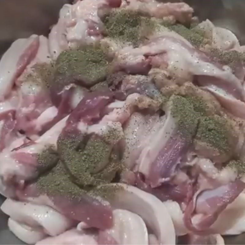 Bước 2 Ướp gia vị gói bánh chưng Ướp thịt gói bánh chưng