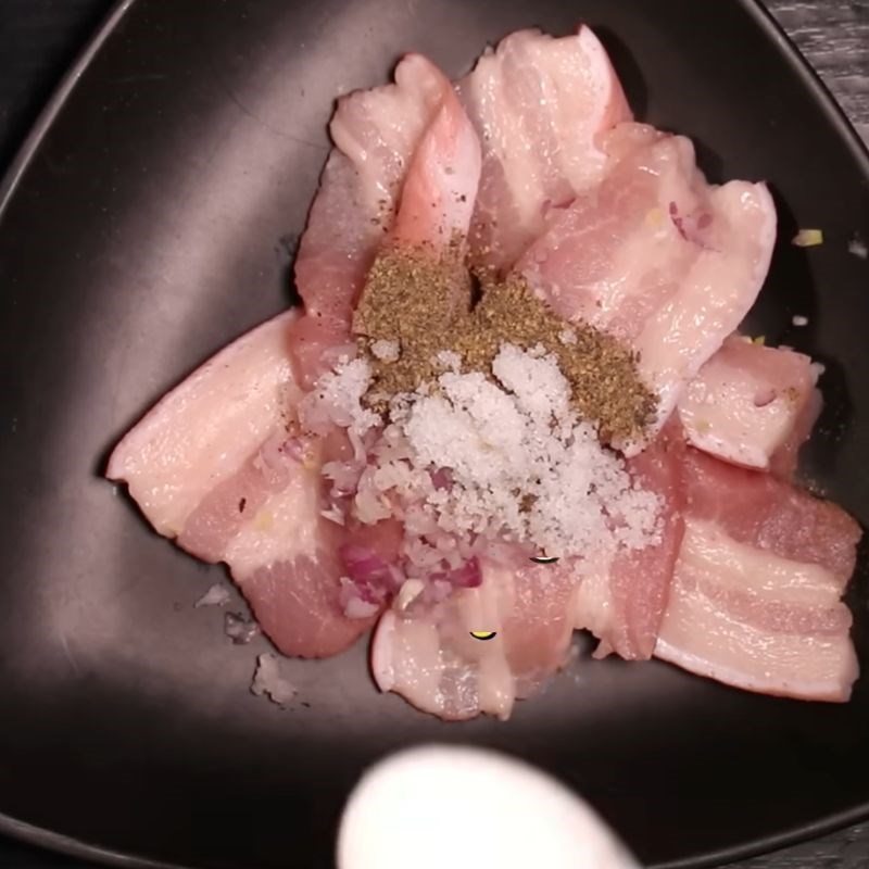 Bước 2 Ướp thịt nhân bánh chưng Gói bánh chưng bằng lá chuối