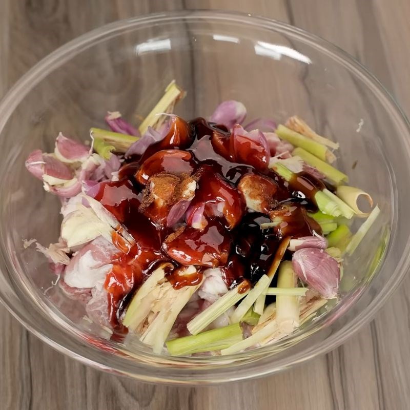 Bước 3 Ướp thịt nướng Bún trộn thịt nướng