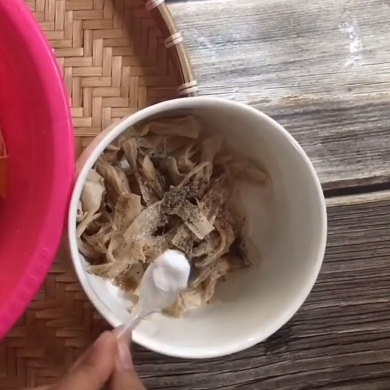 Bước 3 Ướp và chiên sườn non chay Gỏi củ hũ dừa chay