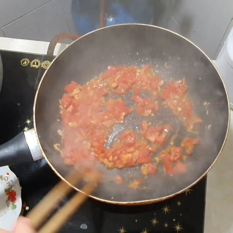 Bước 3 Xào các nguyên liệu tạo màu Canh cá nấu hoa chuối