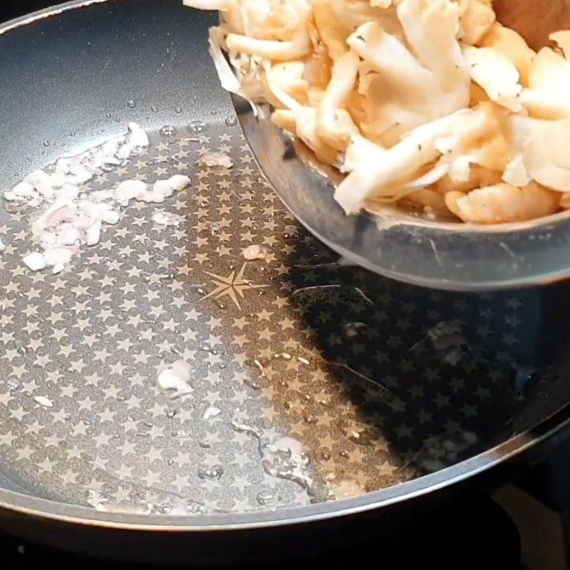 Bước 5 Xào nấm thập cẩm Nấm xào thập cẩm