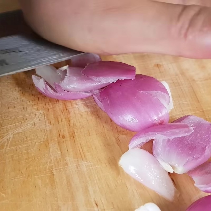 Bước 3 Xào săn thịt Thịt kho hột vịt