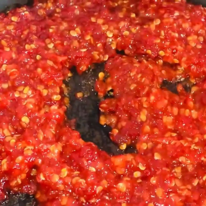 Bước 3 Xào và rim ớt Ớt xào