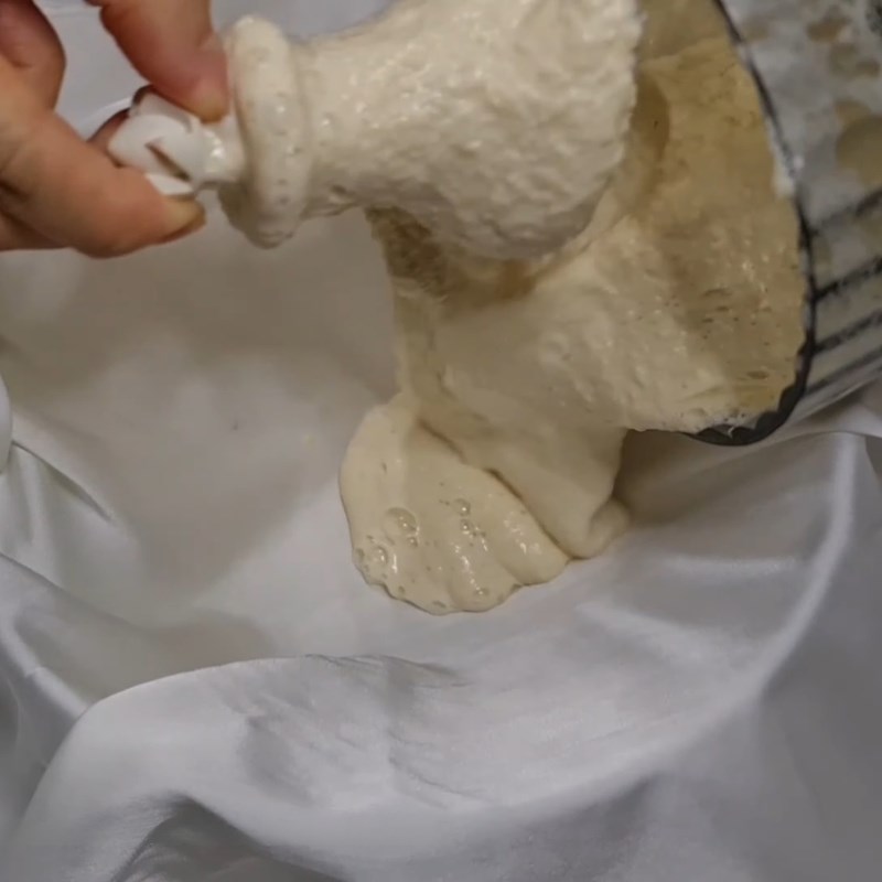 Bước 2 Xay và lọc sữa đậu nành Tàu hũ đá