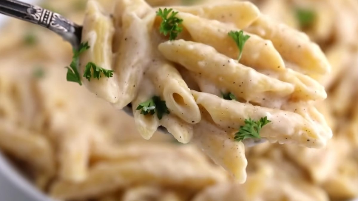 Nui sốt kem bằng sữa tươi