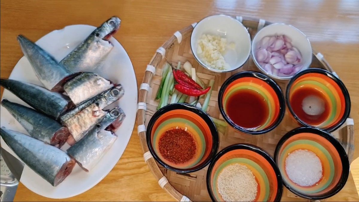 Nguyên liệu món ăn cá nục kho kiểu miền trung ngon