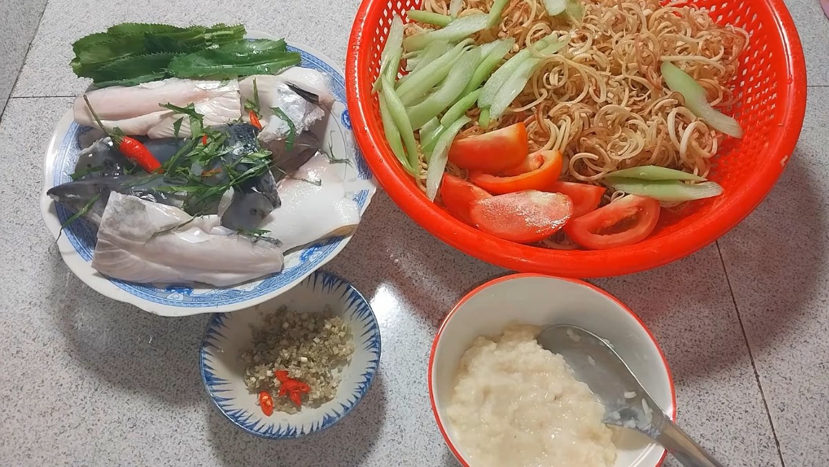 Nguyên liệu món ăn cách làm hoa chuối nấu canh chua đầu cá hồi cơm mẻ thơm ngon, không tanh