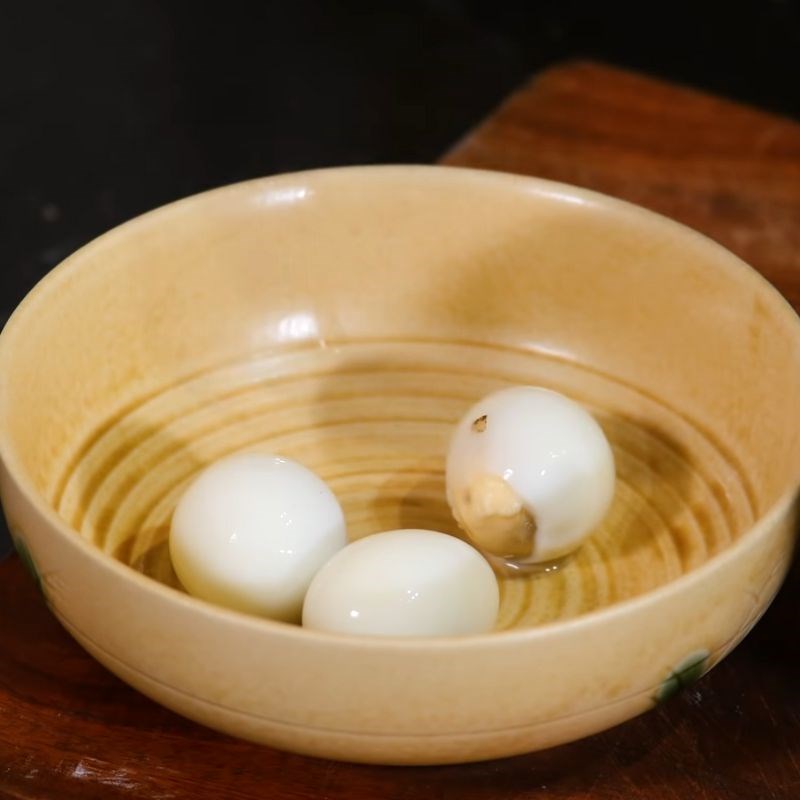 Bước 4 Sơ chế rau củ và cuốn bánh tráng Bánh tráng cuộn sốt me