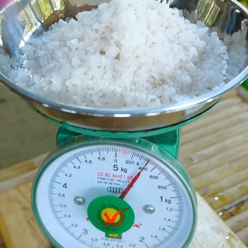 Bước 3 Nấu nước muối Tắc muối không đường