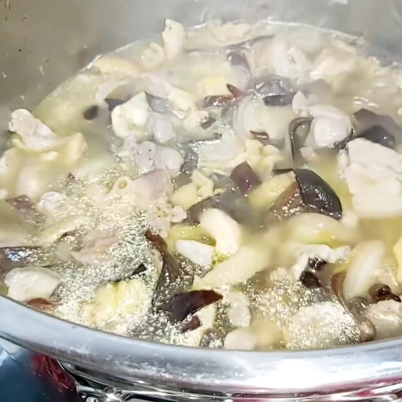 Bước 5 Hầm thịt đông Thịt gà nấu đông với chân giò