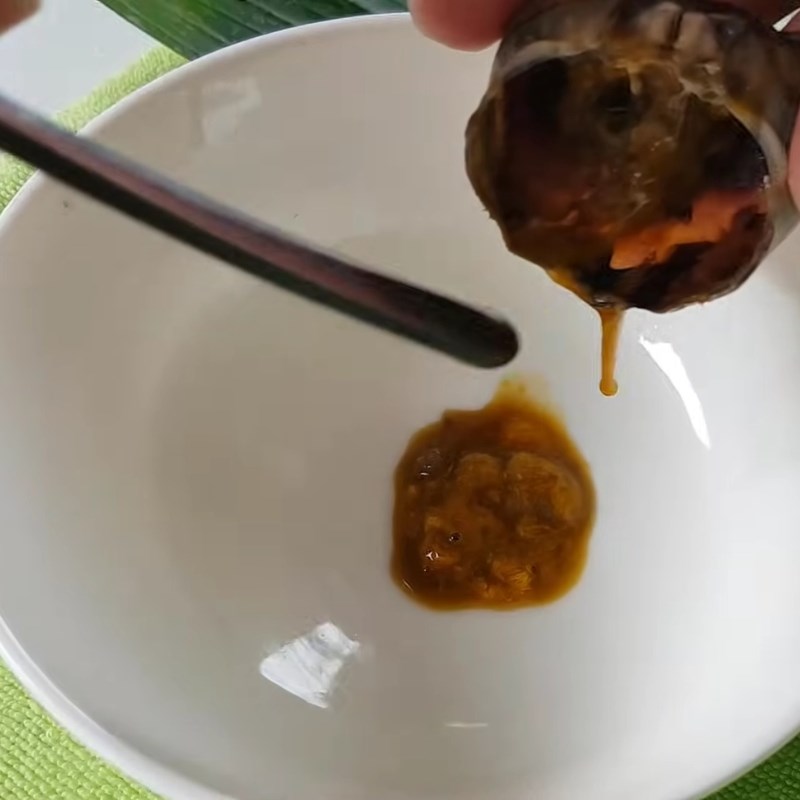 Bước 1 Sơ chế giò khoanh và cua đồng Bánh canh cua đồng