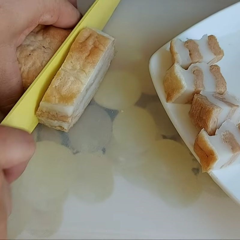 Bước 5 Cắt và chiên thịt ba chỉ chay thịt ba chỉ chay