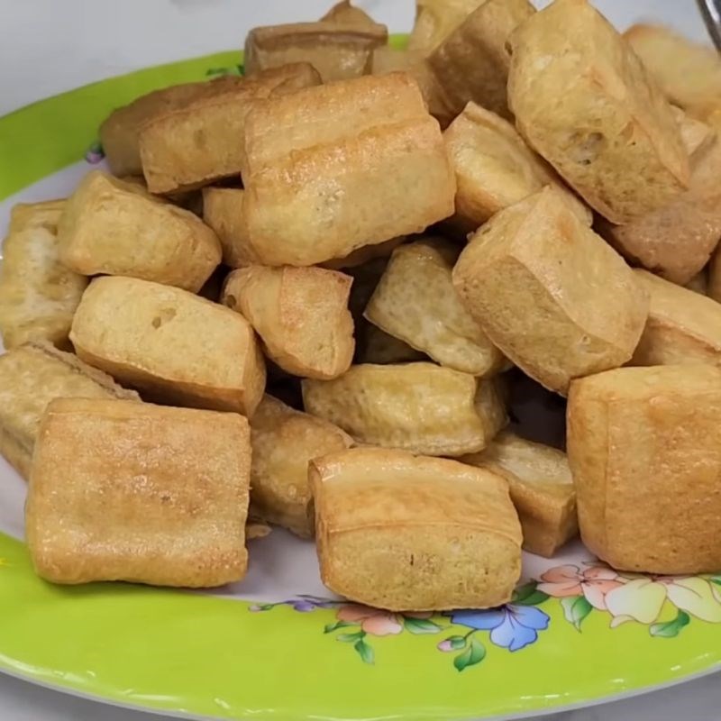 Bước 6 Chiên đậu hũ vàng giòn Lẩu riêu cua thập cẩm