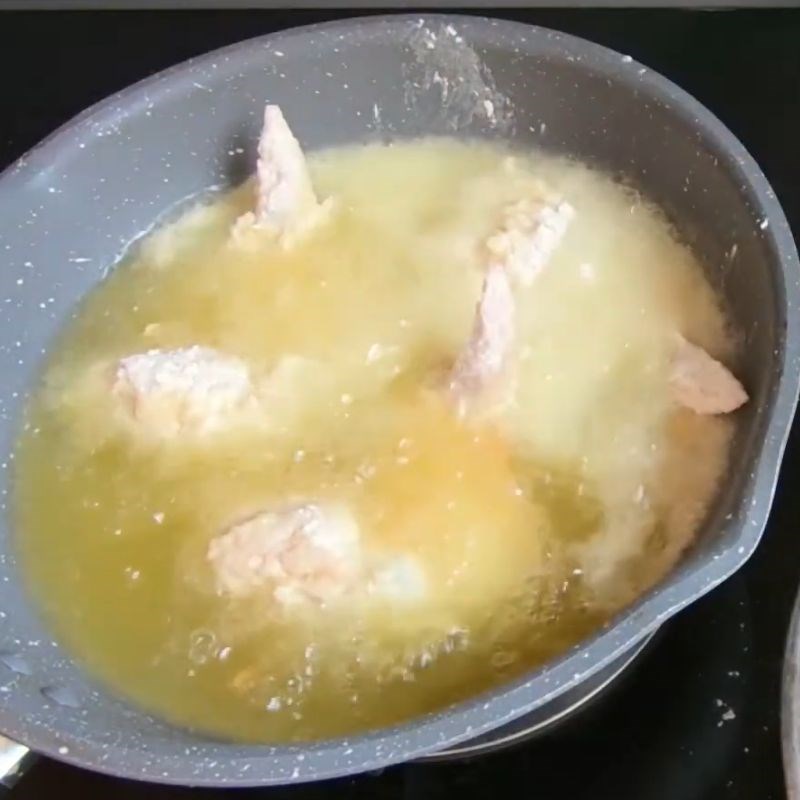 Bước 4 Chiên gà vàng giòn Gà rán