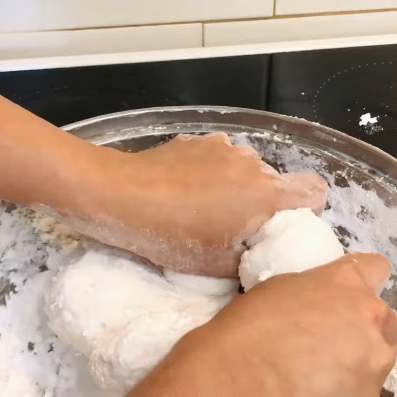 Bước 1 Chuẩn bị bột làm bánh bèo Nghệ An Bánh bèo Nghệ An