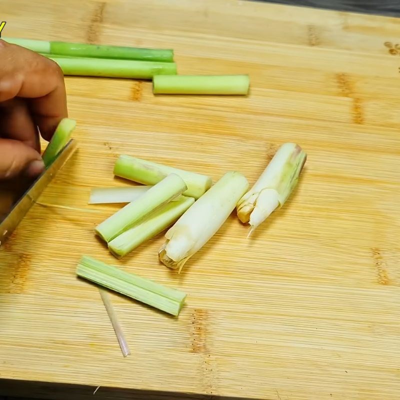 Bước 2 Chuẩn bị các nguyên liệu khác cho món vịt nấu khóm vịt nấu khóm