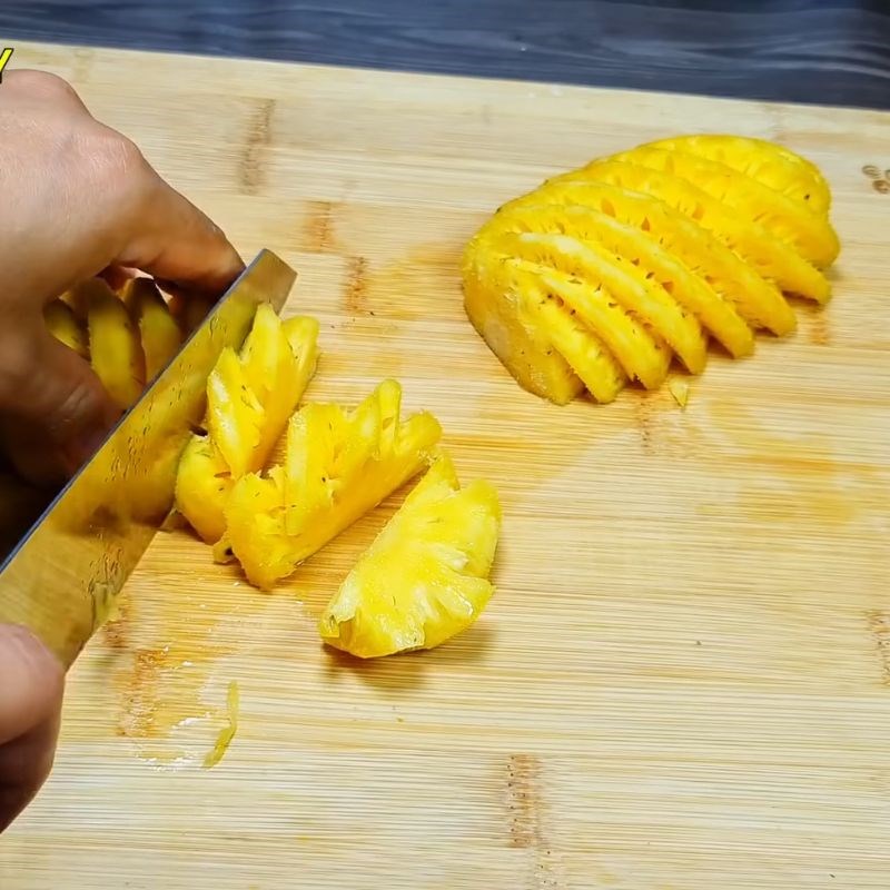 Bước 2 Chuẩn bị các nguyên liệu khác cho món vịt nấu khóm vịt nấu khóm