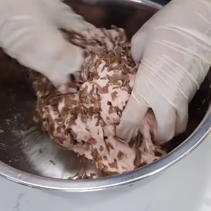 Bước 3 Chuẩn bị chả mọc thơm ngon Lẩu riêu cua thập cẩm