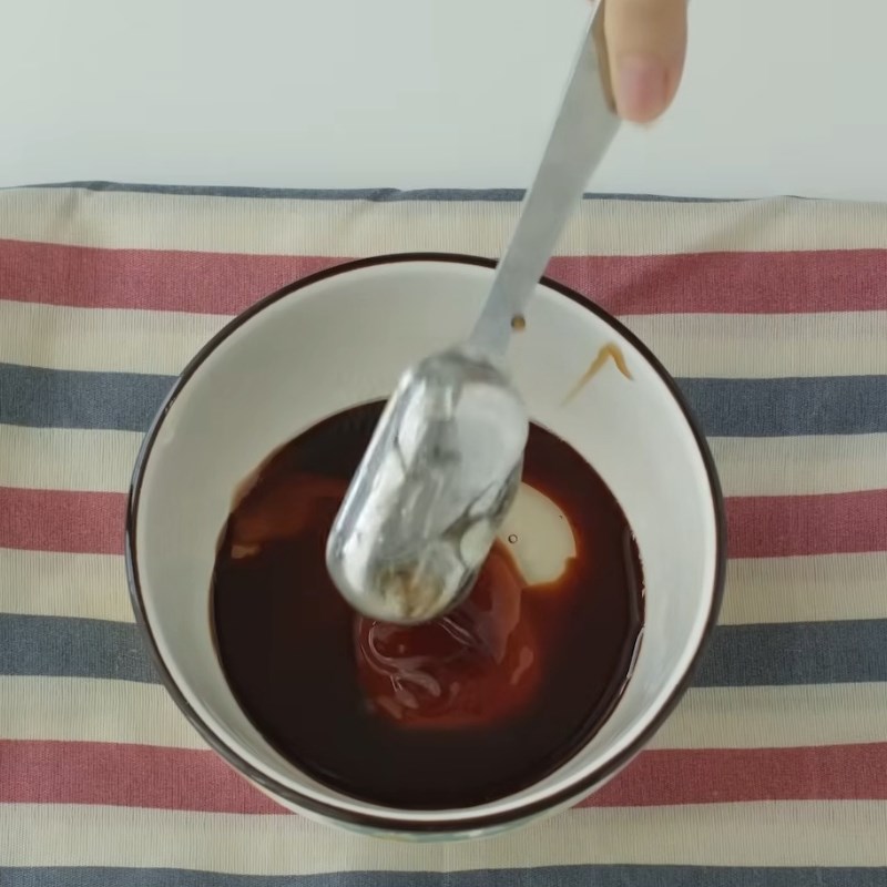 Bước 1 Chuẩn bị gia vị và ướp thịt xá xíu đậm đà Bánh xíu páo Nam Định