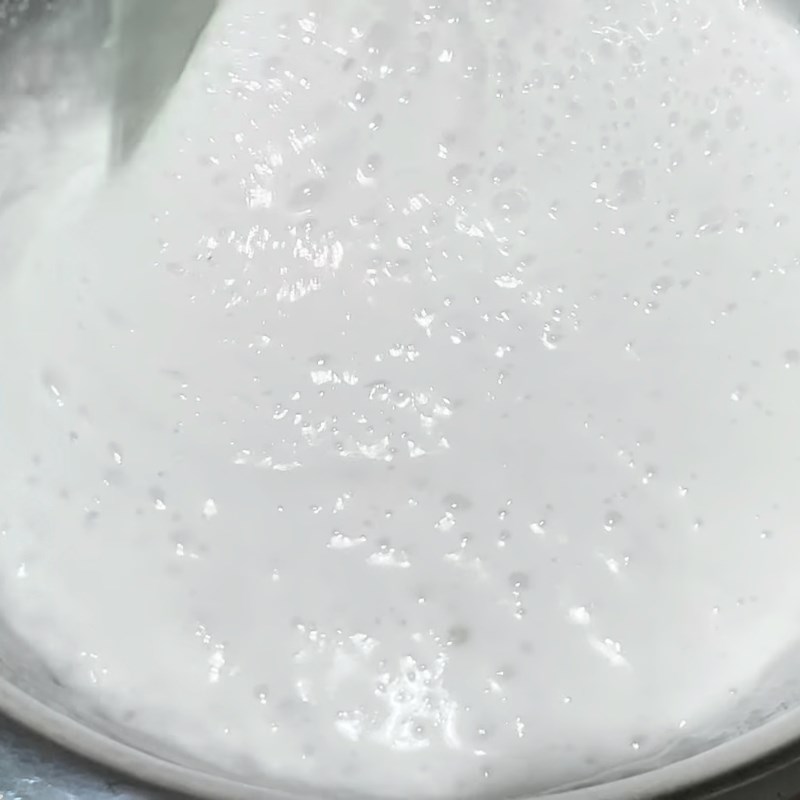 Bước 4 Chuẩn bị khuôn và lọc bột Bánh bò truyền thống