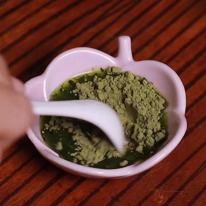 Bước 6 Chuẩn bị màu Chè khúc bạch bằng whipping cream