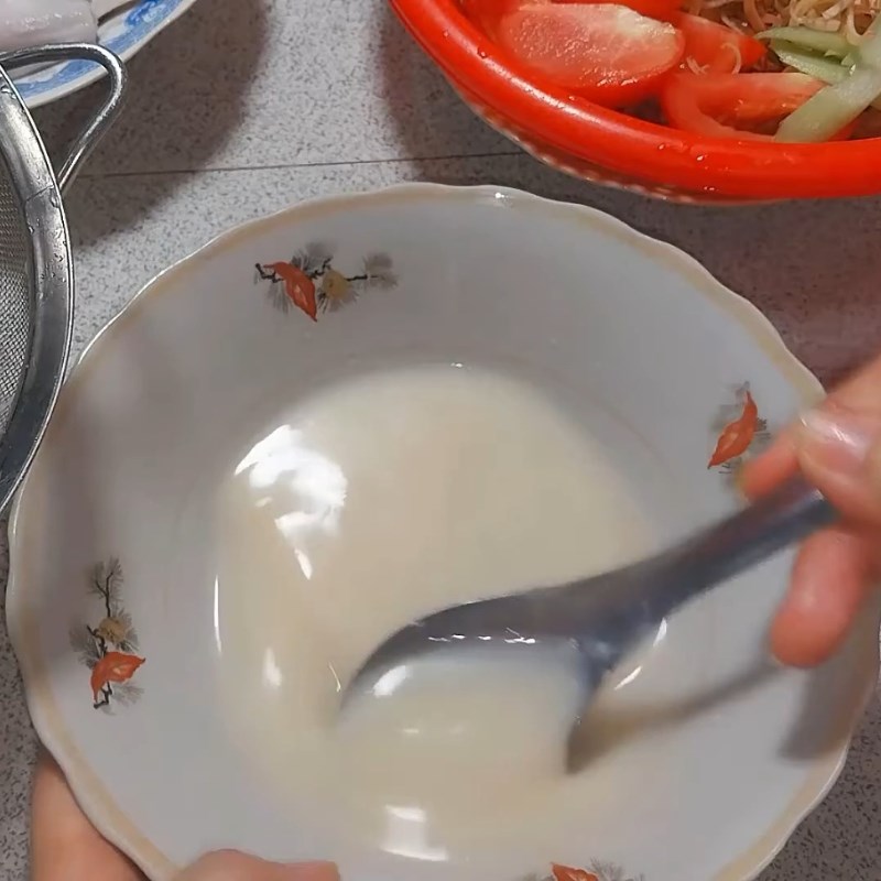 Bước 2 Chuẩn bị nước cốt cơm mẻ Canh chua hoa chuối đầu cá hồi