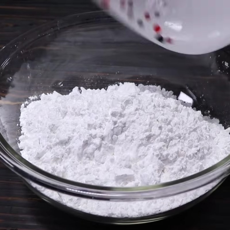 Bước 1 Trộn các loại bột Bột làm bánh cuốn