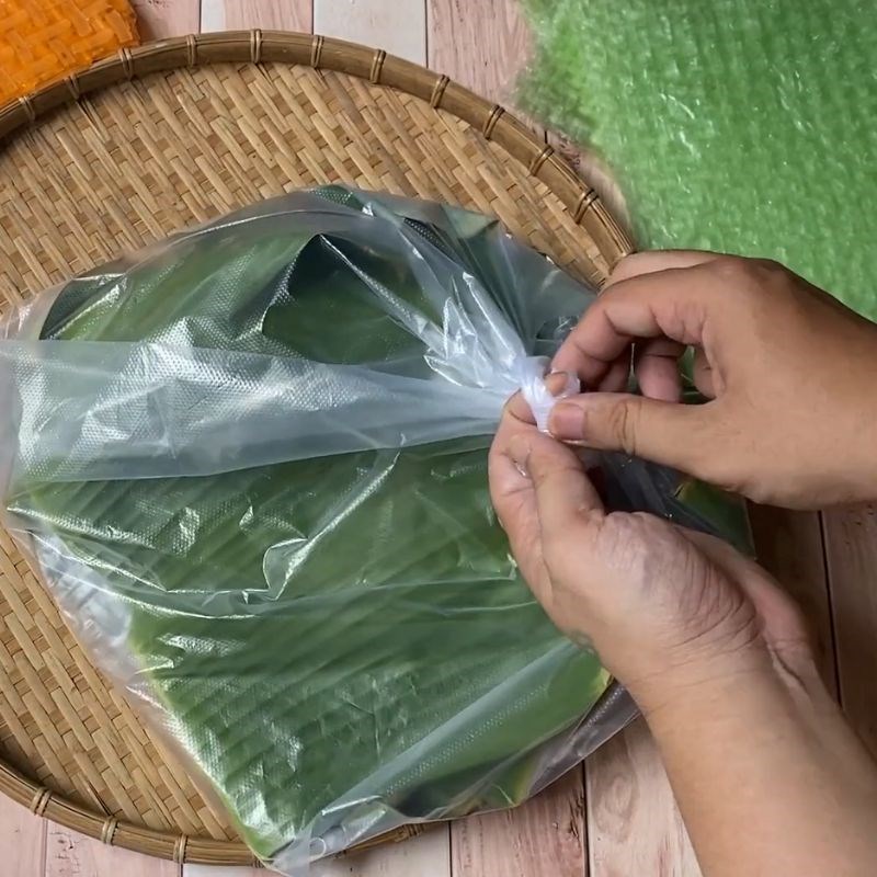 Bước 3 Đóng gói và chờ đợi để bánh tráng dẻo Bánh tráng lá chuối