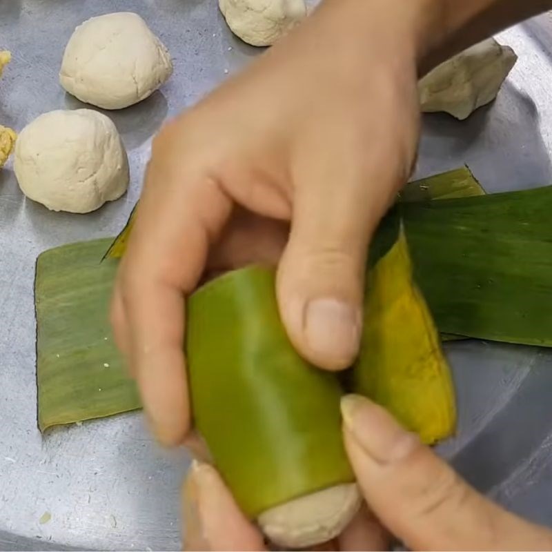 Bước 3 Gói bánh sắn Bánh sắn bằng bột sắn