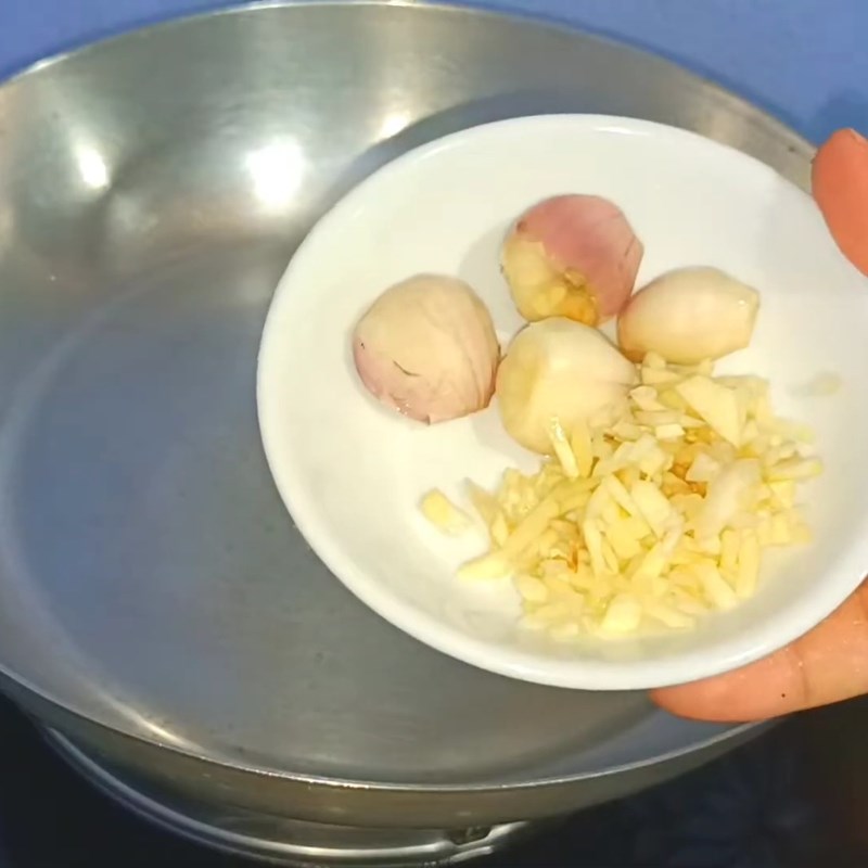 Bước 3 Hầm gà nấu nấm rơm ngọt nước Gà nấu nấm rơm