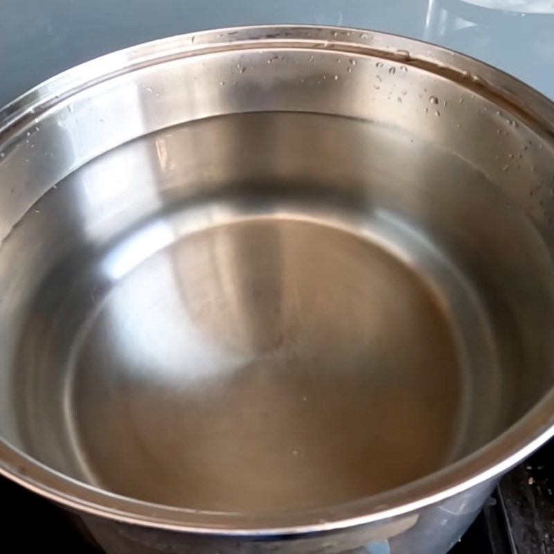 Bước 3 Hầm xương ống Nước lèo bánh canh
