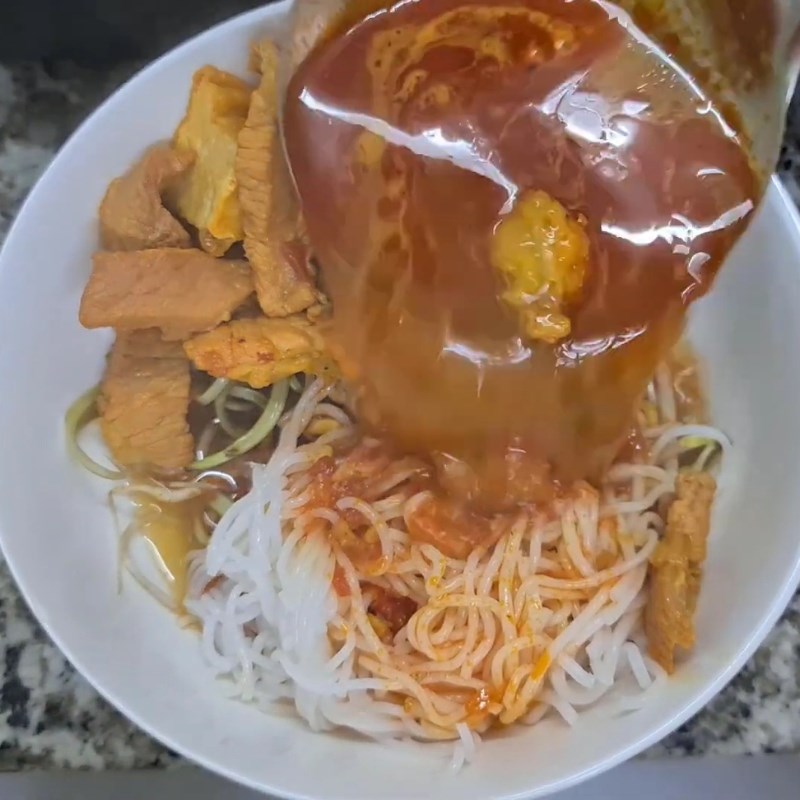 Bước 5 Hoàn thiện nồi nước dùng bún riêu Chả cua bún riêu