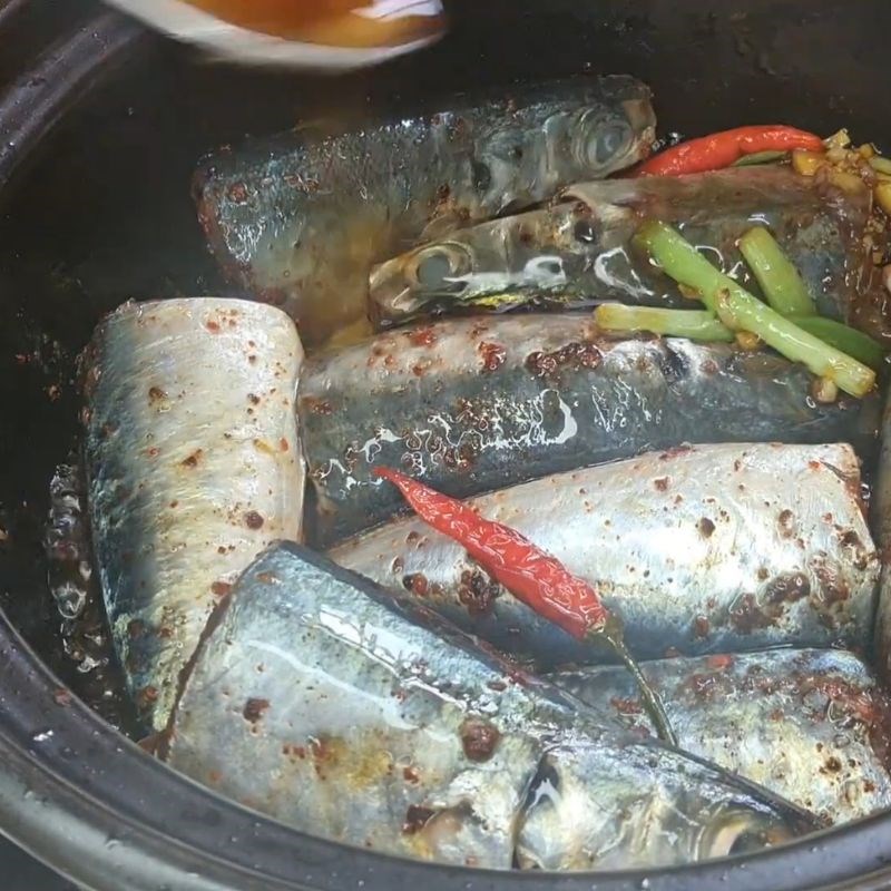 Bước 3 Kho cá nục kiểu miền Trung cá nục kho kiểu miền Trung ngon