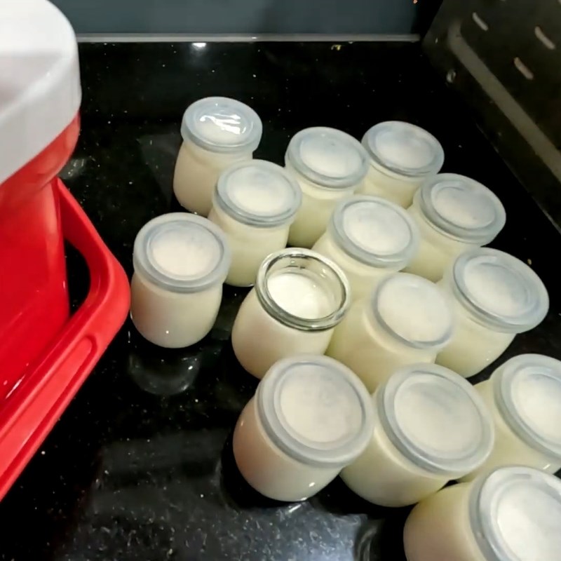 Bước 6 Làm lạnh và bảo quản sữa chua Ủ sữa chua bằng thùng đá