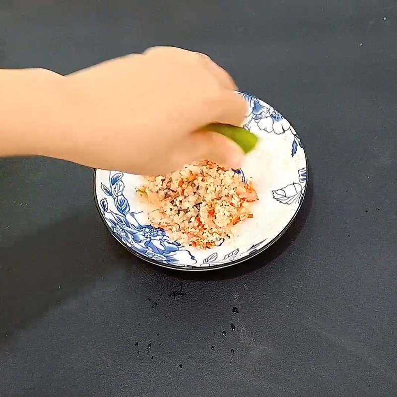 Bước 4 Làm muối chấm Gà hấp tỏi