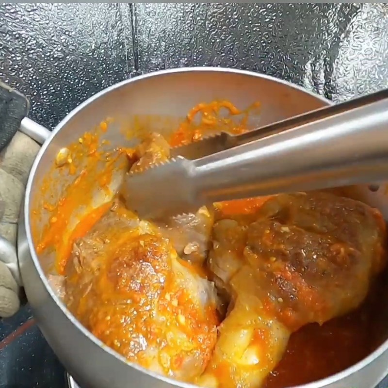 Bước 3 Làm sốt cà chua và chiên sơ thịt bò Bò nấu đốp