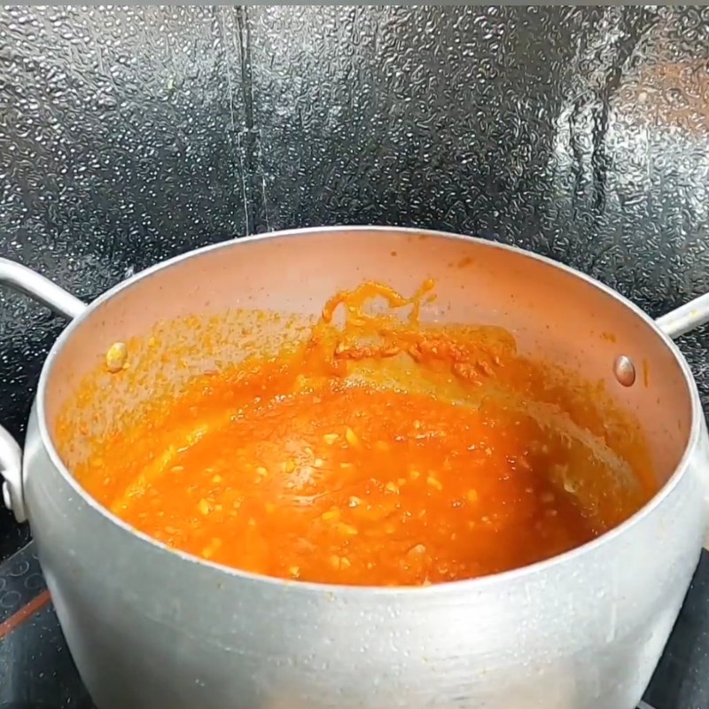 Bước 3 Làm sốt cà chua và chiên sơ thịt bò Bò nấu đốp