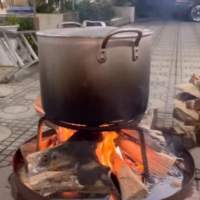 Bước 6 Luộc bánh chưng truyền thống bằng bếp củi bánh chưng xanh bằng lá riềng