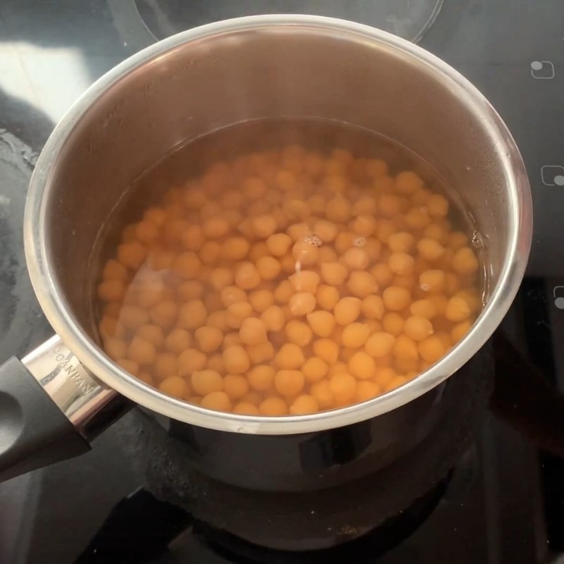 Bước 2 Luộc đậu gà Đậu gà luộc